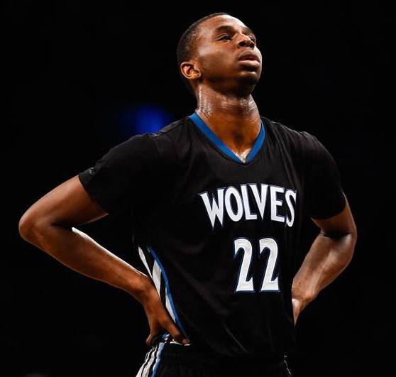 东体：申花踢广岛将沿用433阵型，斯卢茨基并非只会442菱形（东体：申花战广岛继续采用433，斯卢茨基不止会442菱形）