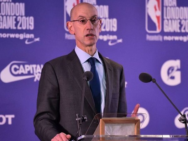 已经低头！高层调解之后阿隆索主动“示好”明星，愿意更改新战术（高层调停后阿隆索向明星递橄榄枝，愿调整新战术）