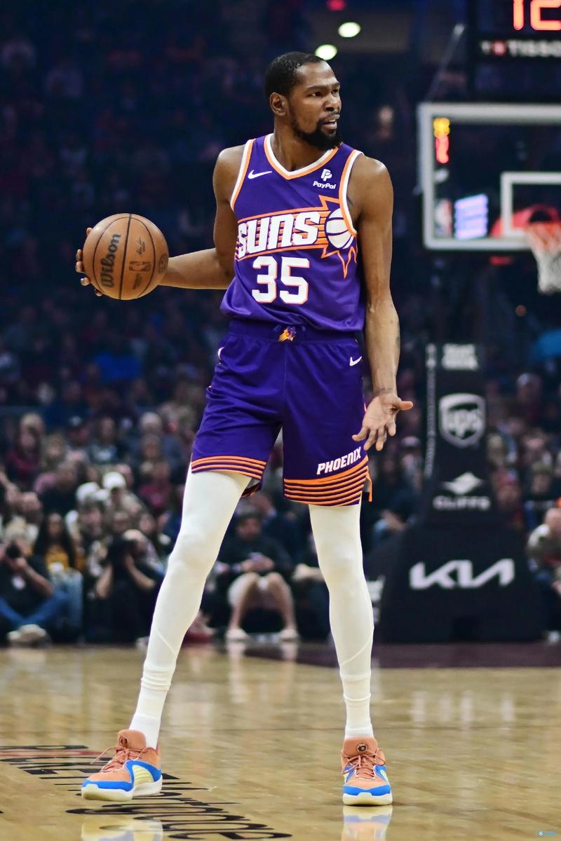 勒沃库森6-0大胜海登海姆，希克、马扎分别双响，波库传射（勒沃库森6比0横扫海登海姆，希克、马扎双响，波库传射建功）