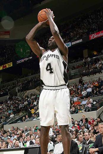 官方：葡萄牙裁判皮涅罗将执法欧冠曼城vs勒沃库森（官宣：葡萄牙裁判皮涅罗将主哨欧冠曼城对阵勒沃库森）